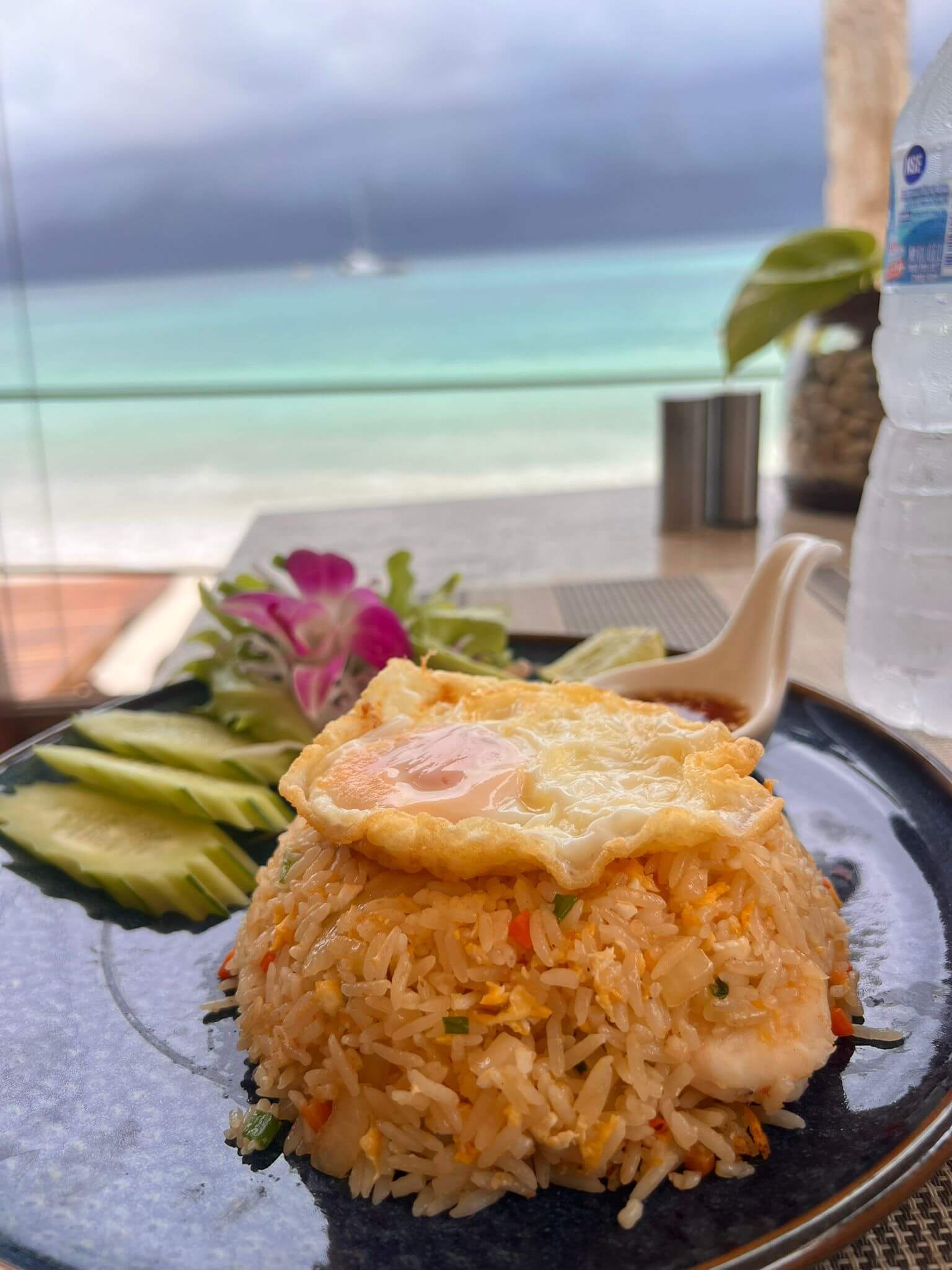 Pranzo con vista sul mare di Koh Lipe