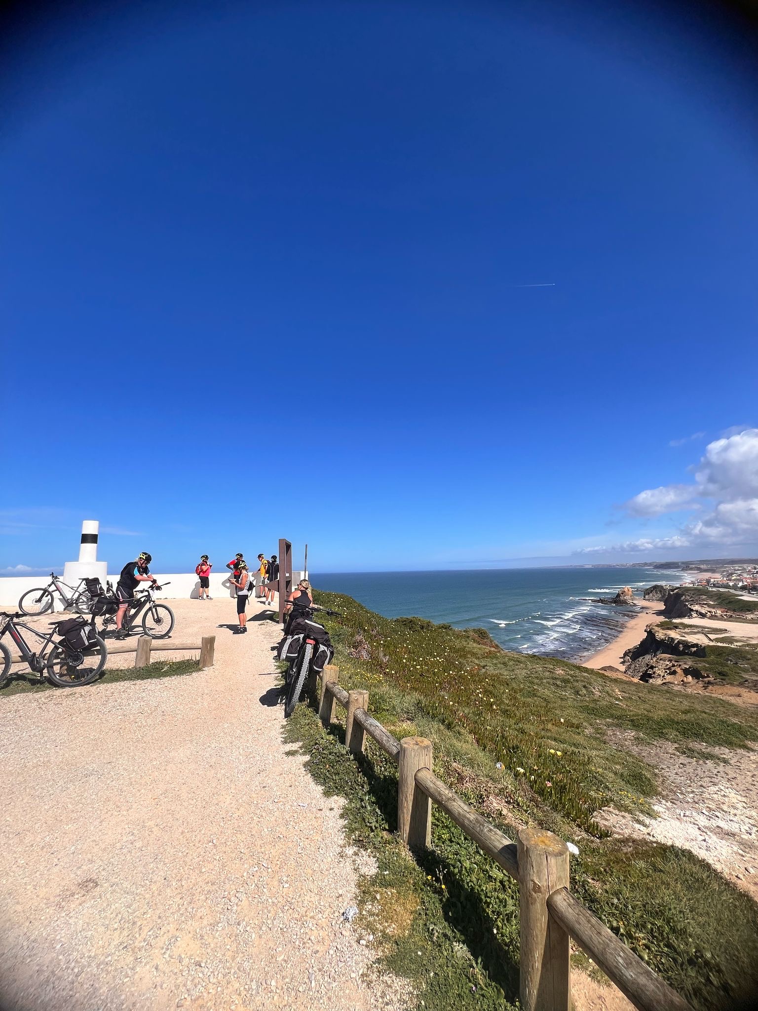 Il gruppo Sangallo Tours in bici sulla costa atlantica portoghese